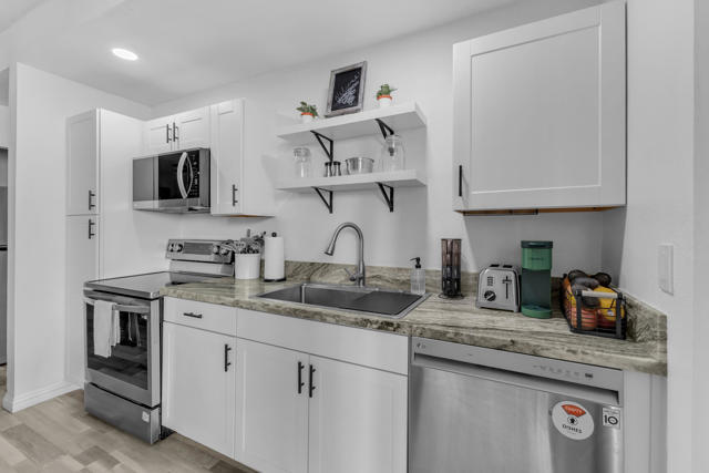 Image 24 of 50 For 78250 Cortez Lane 129