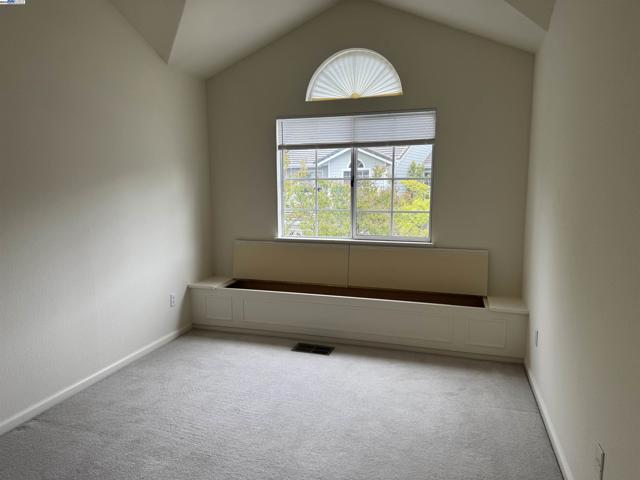119 Heritage Park Dr, Danville CA: https://media.crmls.org/mediaz/ea61d8c0-c7a0-4851-b4a0-521026ad9ae9.jpg