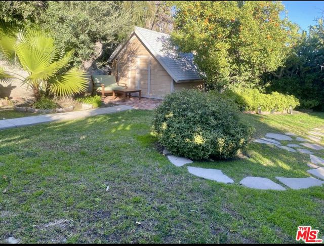 5944 Irvine Avenue, North Hollywood CA: https://media.crmls.org/mediaz/ea61fbc4-14a2-40ef-8a13-f16634f199d6.jpg