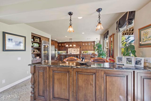 3194 Sunset Hills Boulevard, Thousand Oaks CA: https://media.crmls.org/mediaz/ea62fee9-d343-4fb4-ad61-95b7b5a1246f.jpg