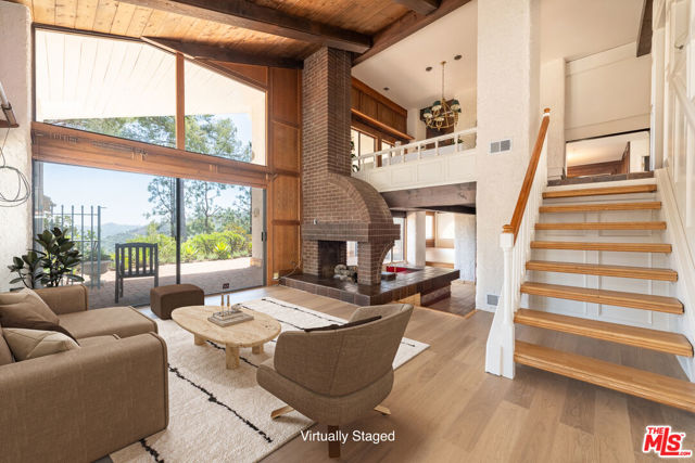 13033 Sky Valley Road, Los Angeles CA: https://media.crmls.org/mediaz/ea639ec5-ac13-47e2-b67b-c9995ec434a7.jpg