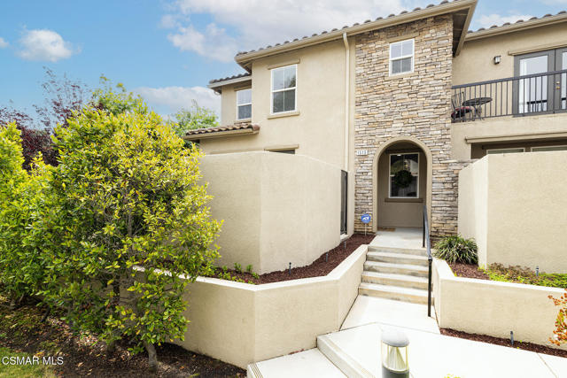 1513 Silver Shadow Drive, Newbury Park CA: https://media.crmls.org/mediaz/ea63c857-fbf9-440e-b315-dfb04bbb7c19.jpg