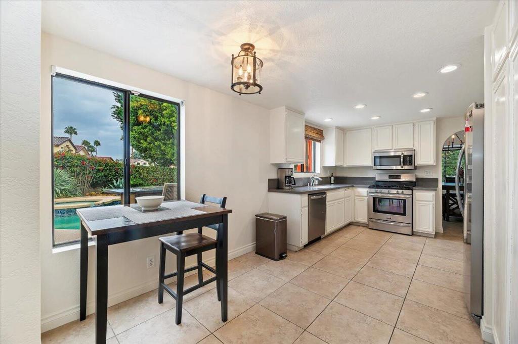 MLS #219149354DA image #4