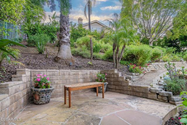 535 Winncastle Street, Simi Valley CA: https://media.crmls.org/mediaz/ea643eb0-cef5-4a7a-9678-af24638919cb.jpg