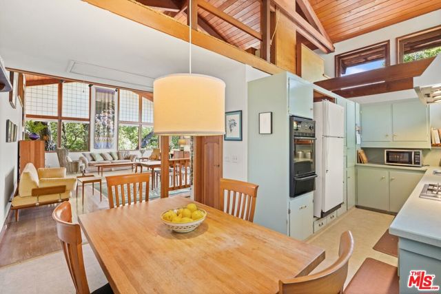 20730 Hillside Drive, Topanga CA: https://media.crmls.org/mediaz/ea656423-e92a-4ee5-9fe2-85febfe5a66c.jpg