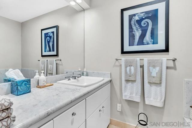 36 Admiralty Cross, Coronado CA: https://media.crmls.org/mediaz/ea658411-8f70-4c2c-98b0-045b986c7341.jpg