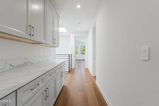 Detail Gallery Image 44 of 68 For 2821 Los Robles Rd, Thousand Oaks,  CA 91362 - 3 Beds | 2/1 Baths