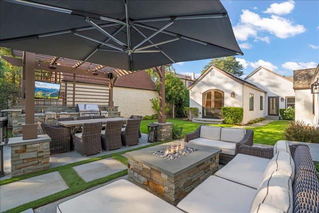 16760 Magneson Loop, Los Gatos CA: https://media.crmls.org/mediaz/ea678667-9116-4415-b36a-876f75de03fa.jpg