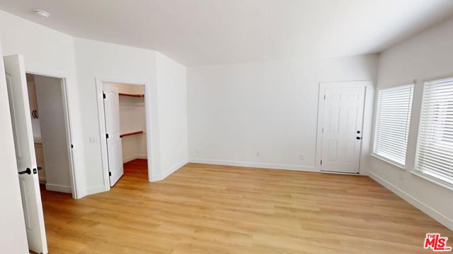 1912 Veranda Court, Modesto CA: https://media.crmls.org/mediaz/ea685d72-66b2-4986-8750-fbaae3629962.jpg
