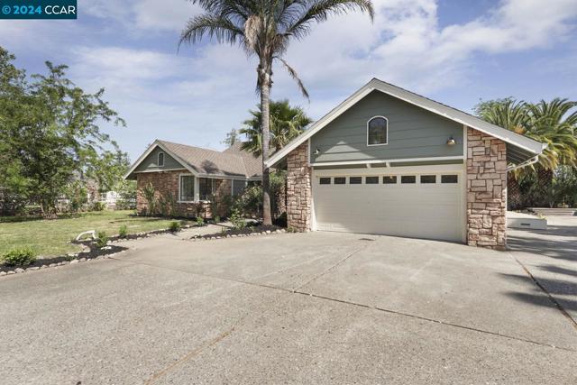 5181 Winding Way, Vacaville, California 95688, 3 Bedrooms Bedrooms, ,2 BathroomsBathrooms,Single Family Residence,For Sale,Winding Way,41060702