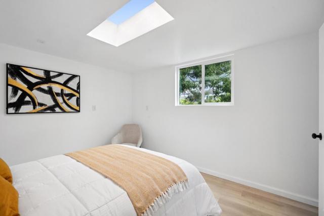 137 Holloway Avenue, San Francisco CA: https://media.crmls.org/mediaz/ea6acba1-3112-4c0c-84b9-1a3ec9ce1281.jpg