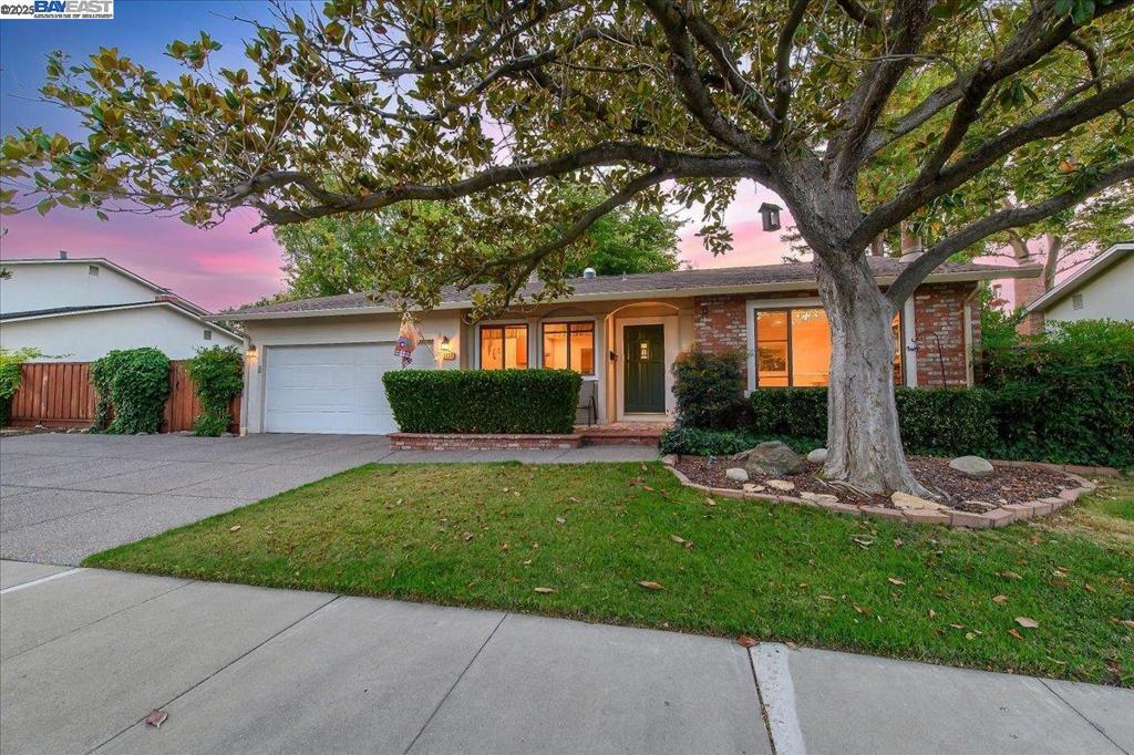1834 Brooktree Way