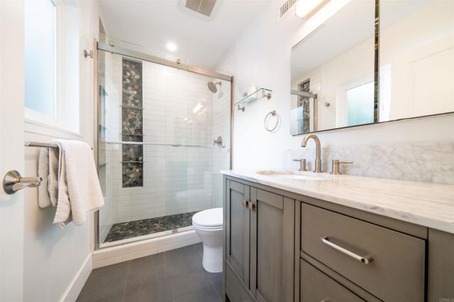 Image 20 of 47 For 3876 Mount Albertine Avenue