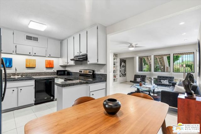 476 Bradshaw Lane, Palm Springs CA: https://media.crmls.org/mediaz/ea6c537a-2105-4b8d-9247-f78d8a9d3b43.jpg
