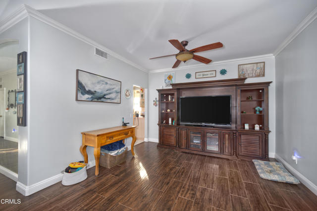 Detail Gallery Image 5 of 21 For 1112 Mockingbird Ln, Fillmore,  CA 93015 - 4 Beds | 3 Baths