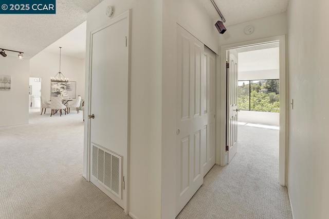 3244 Terra Granada Dr, Walnut Creek CA: https://media.crmls.org/mediaz/ea6d40fd-89d7-4033-bd91-afe6da8011a0.jpg