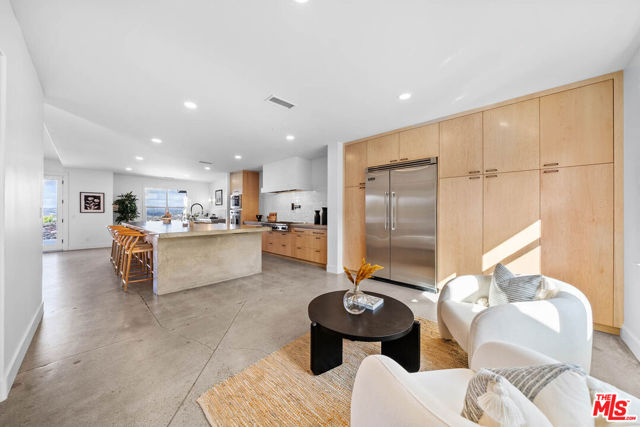 32070 Via Vera, Bonsall CA: https://media.crmls.org/mediaz/ea6d614e-e0a3-48de-956d-0bc8293eceb0.jpg