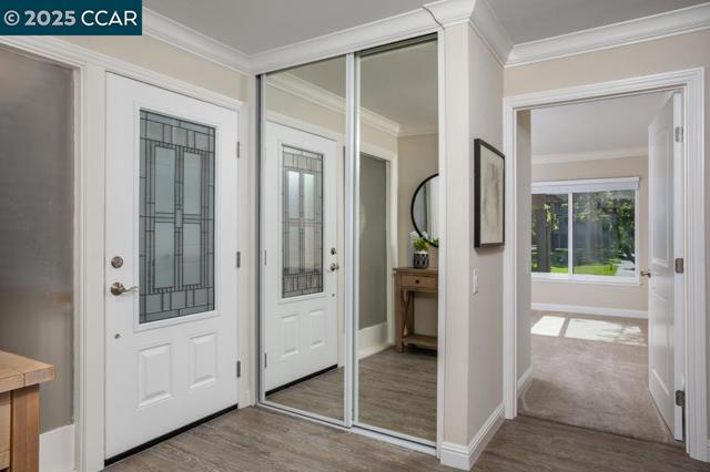 1115 Oakmont Dr, Walnut Creek CA: https://media.crmls.org/mediaz/ea6dac54-f6a9-41d0-884f-0f406ddfc54b.jpg
