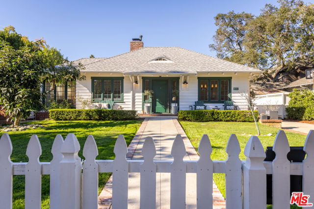 601 S Hudson Avenue, Pasadena CA: https://media.crmls.org/mediaz/ea6ddc0e-31ce-4b6d-b7c5-d56e3f90a743.jpg