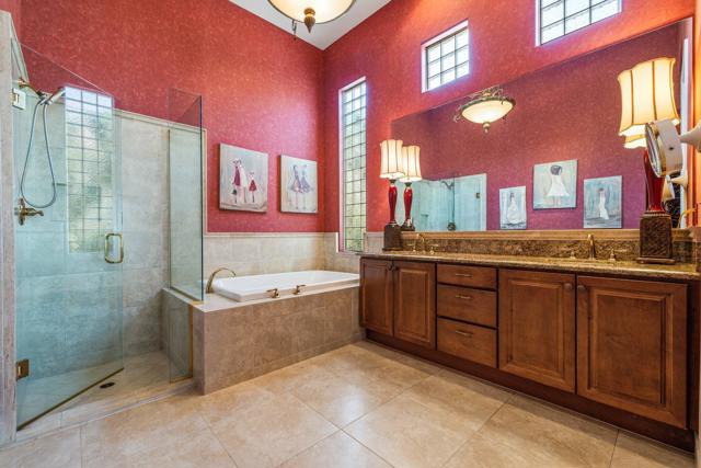 61 Via Las Flores, Rancho Mirage CA: https://media.crmls.org/mediaz/ea6de0cc-8091-41f4-afc4-4aa97e1731fc.jpg