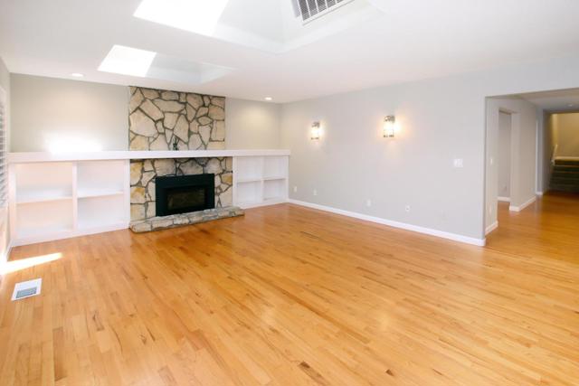 217 Valencia Avenue, Aptos CA: https://media.crmls.org/mediaz/ea6e2ac3-bd3f-4611-bacf-eca1b1855962.jpg