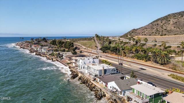 Detail Gallery Image 2 of 28 For 3884 Pacific Coast Hwy, Ventura,  CA 93001 - 3 Beds | 2 Baths