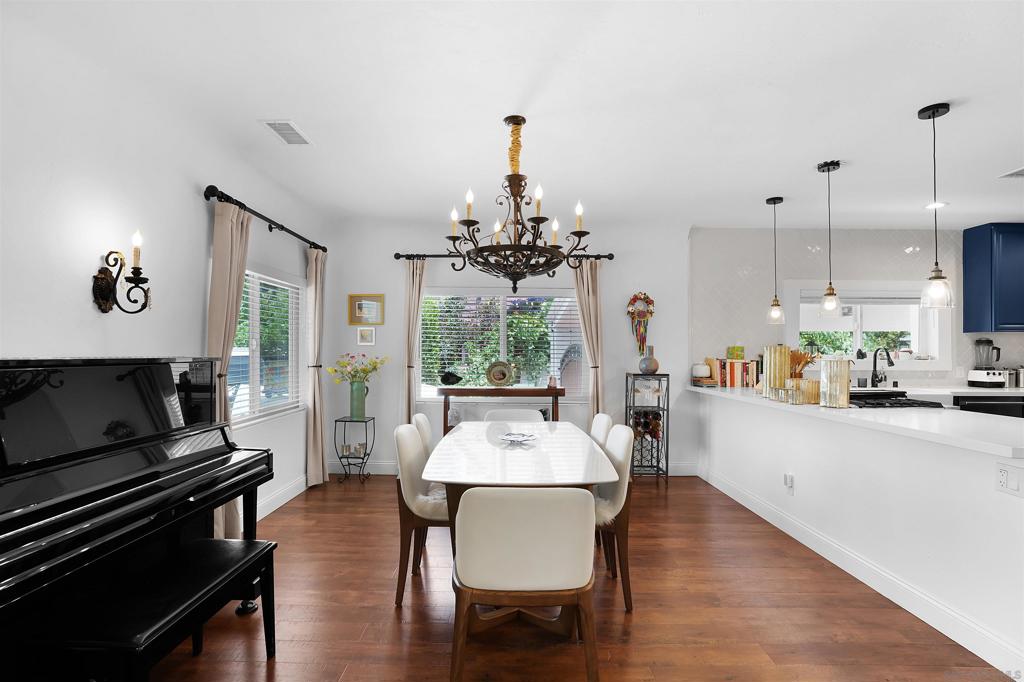 MLS #250035692SD img 10