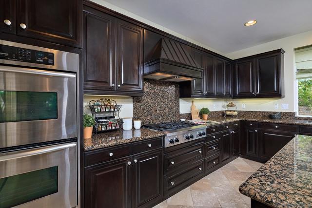 7319 Paseo Capuchina, Carlsbad CA: https://media.crmls.org/mediaz/ea70dcba-5f58-4e0d-a01a-aeaa9fd4cd1a.jpg
