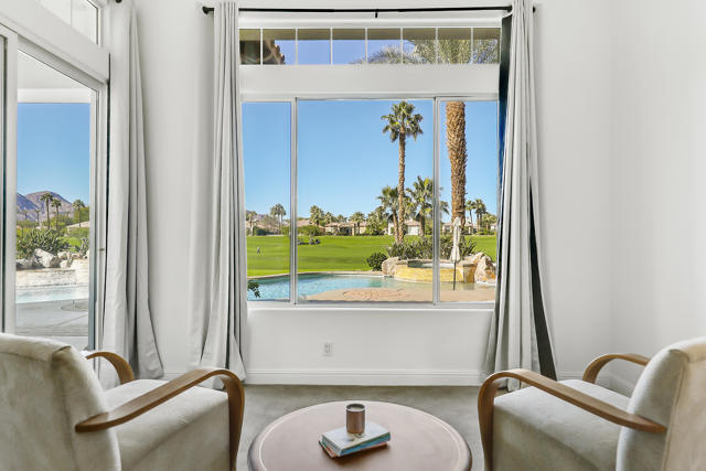 51075 Marbella Court, La Quinta CA: https://media.crmls.org/mediaz/ea723bb3-f6f7-4c38-82a0-181a153dd452.jpg