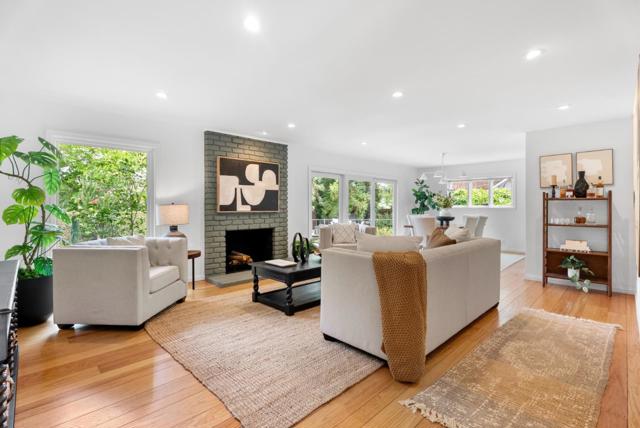 730 Monte Rosa Drive, Menlo Park CA: https://media.crmls.org/mediaz/ea7284ea-3a5b-4b28-b4d9-0c20a48c9f9a.jpg