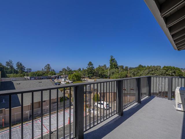 116 Aptos Village Way, Aptos CA: https://media.crmls.org/mediaz/ea7322b0-fe52-41b5-ad8e-58180befe396.jpg
