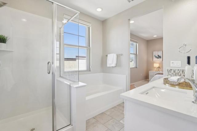 951 Arrowleaf Place, San Jose CA: https://media.crmls.org/mediaz/ea733bb6-82f9-4d58-b2e0-03c1afcf4afb.jpg