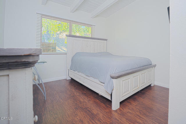 Detail Gallery Image 10 of 14 For 942 Woodlawn Dr, Thousand Oaks,  CA 91360 - 3 Beds | 2 Baths