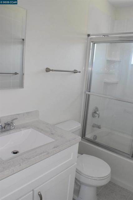 2518 Manchester Ave, San Pablo CA: https://media.crmls.org/mediaz/ea73e88d-8b10-46e4-a30a-1683e00c3a7e.jpg