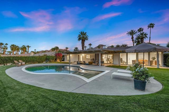 75322 Desert Park Drive, Indian Wells CA: https://media.crmls.org/mediaz/ea760195-e023-48bd-b94d-fcf8820f69eb.jpg