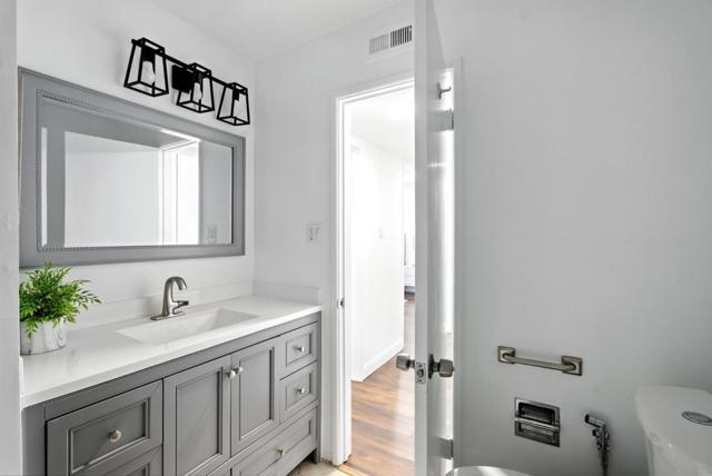 3015 Los Prados Street, San Mateo CA: https://media.crmls.org/mediaz/ea76d052-eeaf-4b8a-8a7f-20dc315e3b05.jpg