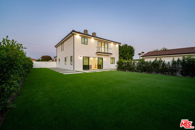 8065 Lloyd Avenue, North Hollywood CA: https://media.crmls.org/mediaz/ea77afd2-e262-47c2-819e-08da07de2308.jpg