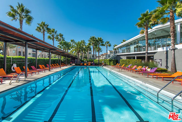 13044 Pacific, Playa Vista CA: https://media.crmls.org/mediaz/ea795d22-d818-4591-a4a0-0810eaf4746e.jpg