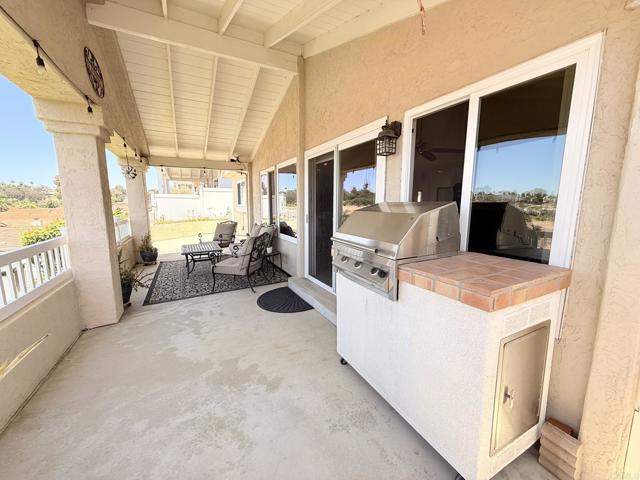 Detail Gallery Image 10 of 48 For 2010 W San Marcos #122,  San Marcos,  CA 92078 - 1 Beds | 1 Baths