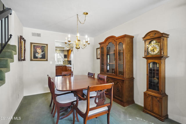 744 Calle Las Colinas, Newbury Park CA: https://media.crmls.org/mediaz/ea7b1e94-33fb-4e85-8cff-b135231eadd0.jpg