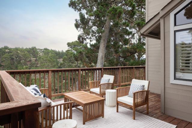 3594 Eastfield Court, Carmel CA: https://media.crmls.org/mediaz/ea806a14-e801-4eb7-8eff-4891a0e957a5.jpg