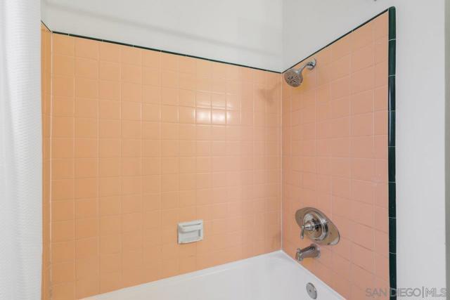 Image 21 of 56 For 3321 Zola Street