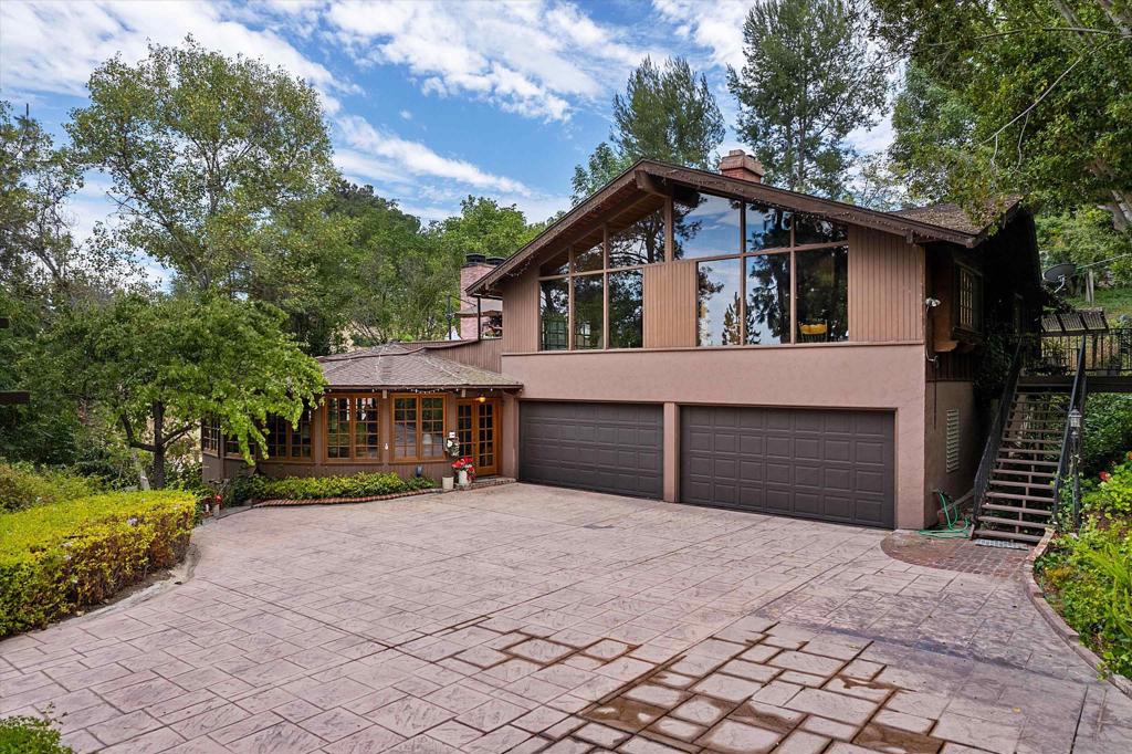 869 Van Horn Rd