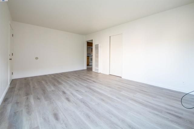 1815 Fairview St, Berkeley CA: https://media.crmls.org/mediaz/ea81e1c5-4b72-4b0b-b63e-858d64034791.jpg