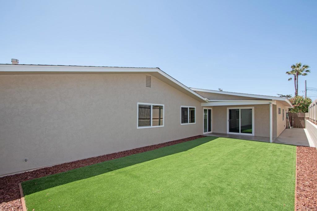 1133 Gardena Road - photo 11