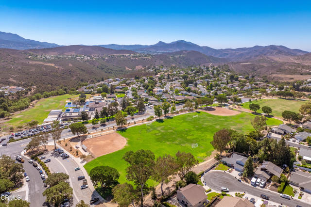 497 Azalea Street, Thousand Oaks CA: https://media.crmls.org/mediaz/ea83417a-5513-4f42-9cd4-e8aadb76b856.jpg