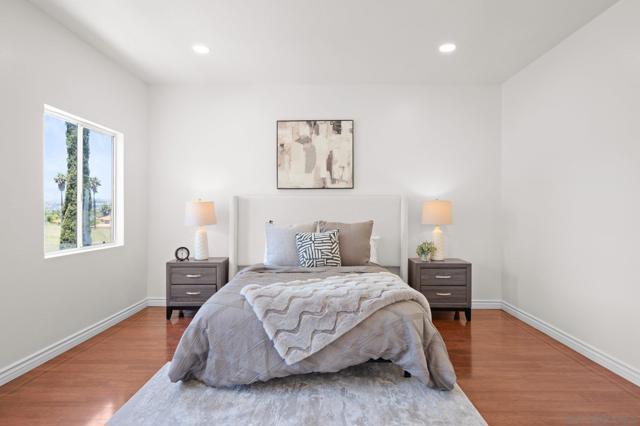 1669 Lisbon Pl, Escondido CA: https://media.crmls.org/mediaz/ea8406fc-8c63-4837-857c-805d250bb85f.jpg