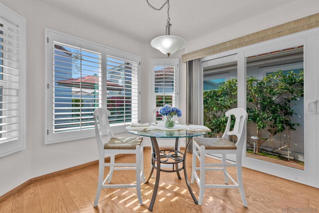4676 Barcelona Way, Oceanside CA: https://media.crmls.org/mediaz/ea841f8c-8b37-444c-8746-9c2538207cab.jpg