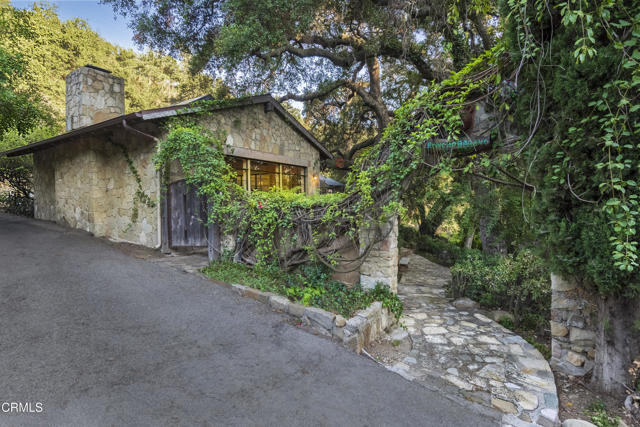 12615 Koenigstein Road, Santa Paula CA: https://media.crmls.org/mediaz/ea84228c-1d01-4308-9bcb-a8439a8031c7.jpg