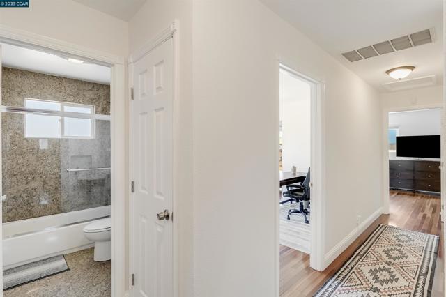 1349 Montana Dr, Concord CA: https://media.crmls.org/mediaz/ea8787a9-aae2-4c24-a29f-341d1a9ebfd7.jpg